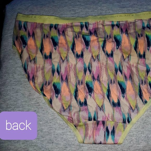 3 panty bundled Victoria's secret size med and lg - Picture 4 of 13